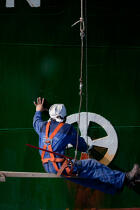 Bows in the oil port of Lavera [AT] © Philip Plisson / Plisson La Trinité / AA31261 - Photo Galleries - Stem