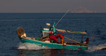 La Ciotat © Philip Plisson / Plisson La Trinité / AA31313 - Nos reportages photos - Bateau de pêche