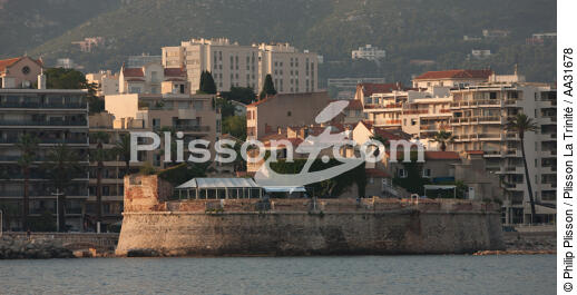 Toulon - © Philip Plisson / Plisson La Trinité / AA31678 - Photo Galleries - Town [83]