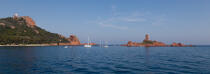 Or island and Dramont cape in Saint-Raphaël © Philip Plisson / Pêcheur d’Images / AA31892 - Photo Galleries - From Porquerolles to Théoule-sur-mer