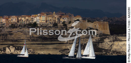 The Tour of Corsica 2011 - © Philip Plisson / Plisson La Trinité / AA32080 - Photo Galleries - Bonifacio