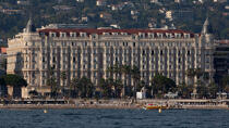 L'hotel Carlton à Cannes © Philip Plisson / Plisson La Trinité / AA32116 - Nos reportages photos - Ville [06]