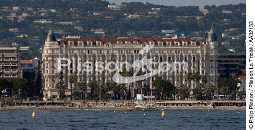 L'hotel Carlton à Cannes - © Philip Plisson / Plisson La Trinité / AA32133 - Nos reportages photos - Hotel