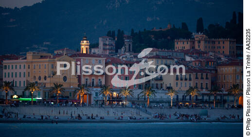 Nice - © Philip Plisson / Plisson La Trinité / AA32235 - Nos reportages photos - Alpes Maritimes