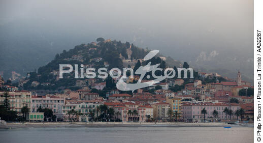 Menton - © Philip Plisson / Plisson La Trinité / AA32287 - Photo Galleries - Alpes maritimes