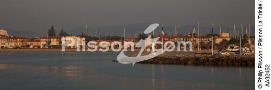 Port-Grimaud - © Philip Plisson / Plisson La Trinité / AA32452 - Photo Galleries - Var