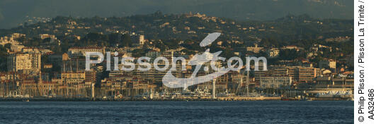 Cannes - © Philip Plisson / Plisson La Trinité / AA32486 - Nos reportages photos - Alpes Maritimes