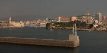 The entrance to the old port of Marseille [AT] © Philip Plisson / Plisson La Trinité / AA32537 - Photo Galleries - Wishes 2009