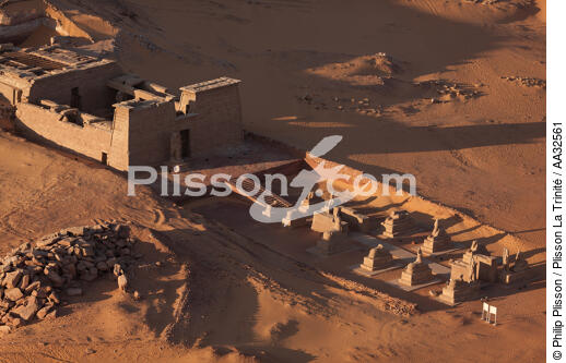 Le temple de Ouadi es Seoubah sur le lac Nasser - © Philip Plisson / Plisson La Trinité / AA32561 - Nos reportages photos - Egypte