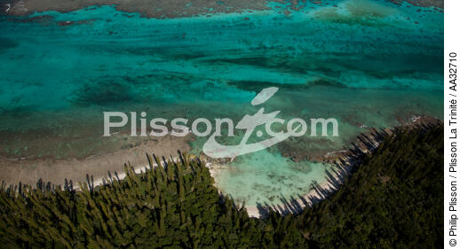 Iles des Pins - © Philip Plisson / Plisson La Trinité / AA32710 - Photo Galleries - Lagoon