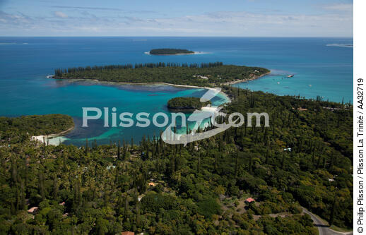 Iles des Pins - © Philip Plisson / Plisson La Trinité / AA32719 - Photo Galleries - Lagoon