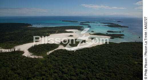 Iles des Pins - © Philip Plisson / Plisson La Trinité / AA32727 - Nos reportages photos - Nouvelle Calédonie