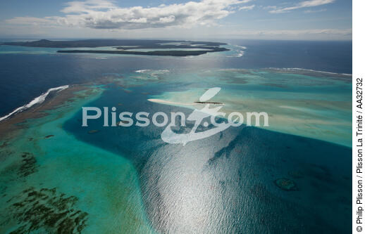 Iles des Pins - © Philip Plisson / Plisson La Trinité / AA32732 - Photo Galleries - Lagoon