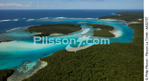 Iles des Pins - © Philip Plisson / Plisson La Trinité / AA32737 - Nos reportages photos - Nouvelle Calédonie