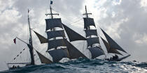 The Belem between Groix and Belle-Ile [AT] © Philip Plisson / Pêcheur d’Images / AA32745 - Photo Galleries - Mousse school