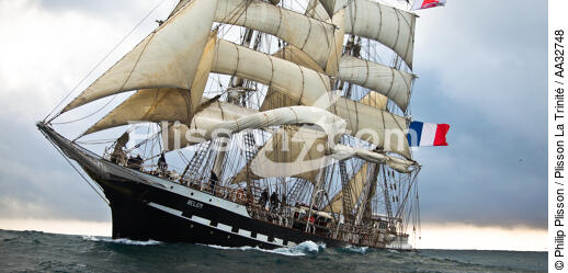 The Belem between Groix and Belle-Ile [AT] - © Philip Plisson / Plisson La Trinité / AA32748 - Photo Galleries - The Navy