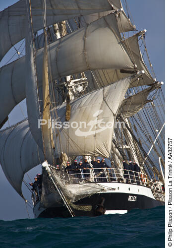 The Belem between Groix and Belle-Ile [AT] - © Philip Plisson / Plisson La Trinité / AA32757 - Photo Galleries - Tall ship / Sailing ship