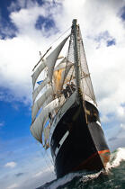 Le Belem entre Groix et Belle-Ile © Philip Plisson / Plisson La Trinité / AA32762 - Nos reportages photos - Trois-mâts barque