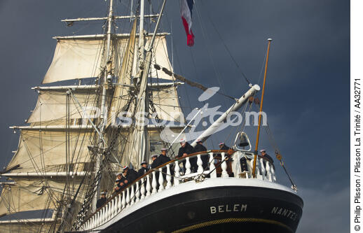 Le Belem entre Groix et Belle-Ile - © Philip Plisson / Plisson La Trinité / AA32771 - Nos reportages photos - Mer agitée