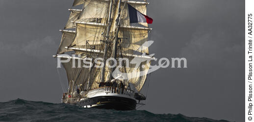 The Belem between Groix and Belle-Ile [AT] - © Philip Plisson / Plisson La Trinité / AA32775 - Photo Galleries - Tall ship / Sailing ship