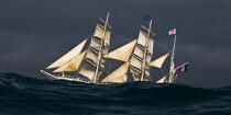The Belem between Groix and Belle-Ile [AT] © Philip Plisson / Pêcheur d’Images / AA32778 - Photo Galleries - Belem [The]