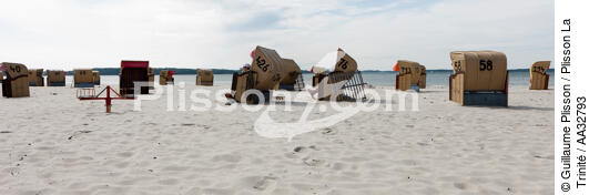 On the beach in Kiel - © Guillaume Plisson / Plisson La Trinité / AA32793 - Photo Galleries - Guillaume Plisson