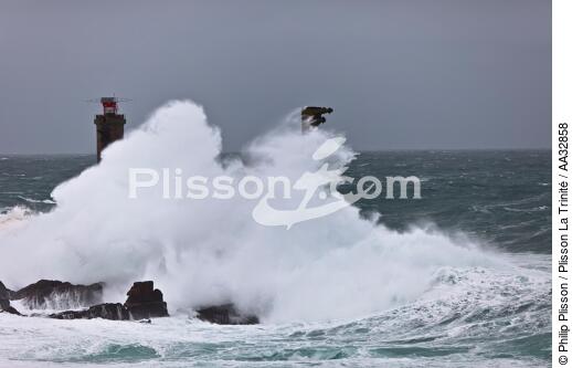 La tempête Joachim sur les côtes bretonnes. - © Philip Plisson / Plisson La Trinité / AA32858 - Nos reportages photos - Mer agitée
