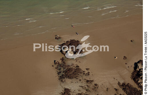 Bonaparte beach - © Philip Plisson / Plisson La Trinité / AA33225 - Photo Galleries - Big tides