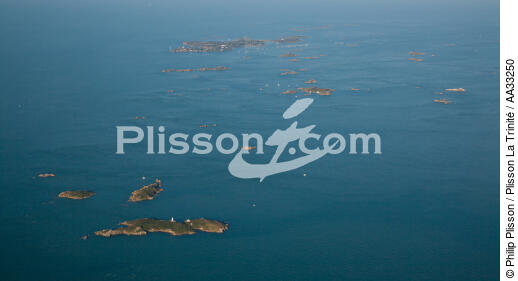 Chausey - © Philip Plisson / Plisson La Trinité / AA33250 - Photo Galleries - Big tides