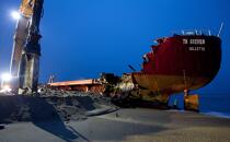 Déconstruction du cargo TK Bremen à Erdeven © Guillaume Plisson / Plisson La Trinité / AA33361 - Nos reportages photos - Terme marin