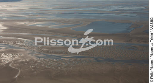 Mont-Saint-Michel bay - © Philip Plisson / Plisson La Trinité / AA33382 - Photo Galleries - Big tides