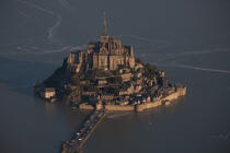 Mont-Saint-Michel © Philip Plisson / Pêcheur d’Images / AA33424 - Nos reportages photos - Ville [50]