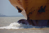 Guadalquivir Estuary © Philip Plisson / Pêcheur d’Images / AA33546 - Photo Galleries - Cargo ship