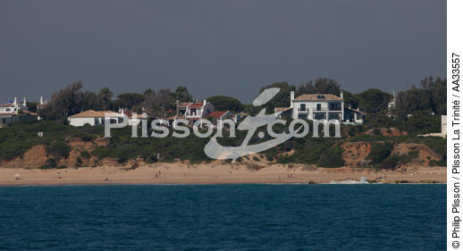 Roche beach - © Philip Plisson / Plisson La Trinité / AA33557 - Photo Galleries - Spain