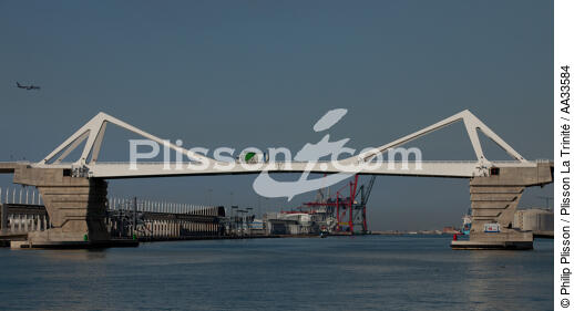 Port de Barcelone - © Philip Plisson / Plisson La Trinité / AA33584 - Nos reportages photos - Espagne