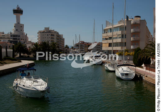 Marina de Empuriabrava - © Philip Plisson / Plisson La Trinité / AA33596 - Nos reportages photos - Espagne