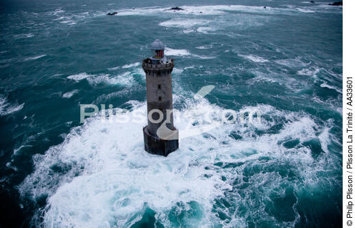 Kéréon lighthouse - © Philip Plisson / Plisson La Trinité / AA33601 - Photo Galleries - Rough seas