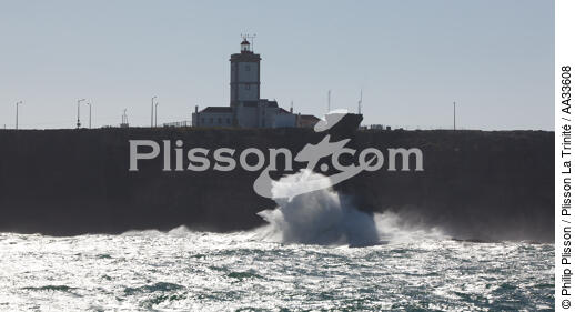 Carvoeiro lighthouse, Estremadure - © Philip Plisson / Plisson La Trinité / AA33608 - Photo Galleries - Rough seas