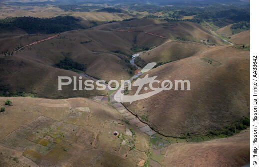 Betwenn Tana and Andevorento - © Philip Plisson / Plisson La Trinité / AA33642 - Photo Galleries - Interior landscape