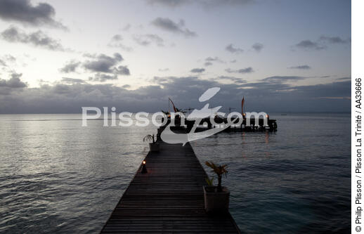 Princesse Bora hotel on Sainte-Marie island - © Philip Plisson / Plisson La Trinité / AA33666 - Photo Galleries - Sun