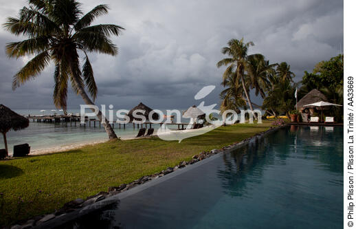 Princesse Bora hotel on Sainte-Marie island - © Philip Plisson / Plisson La Trinité / AA33669 - Photo Galleries - Port