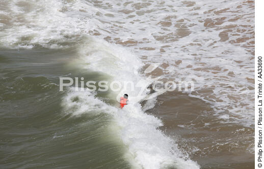 Andevorento, Est coast - © Philip Plisson / Plisson La Trinité / AA33690 - Photo Galleries - Wave