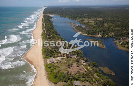 From Andevorento to Toamasina, Est coast - © Philip Plisson / Plisson La Trinité / AA33701 - Photo Galleries - Canal