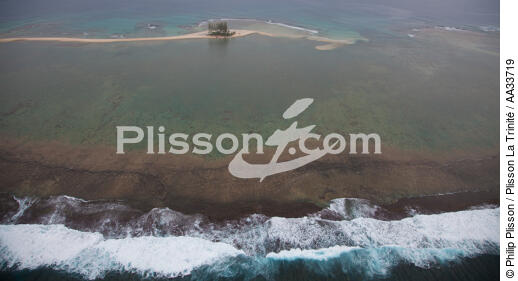 From Andevorento to Toamasina, Est coast - © Philip Plisson / Plisson La Trinité / AA33719 - Photo Galleries - Coral reef