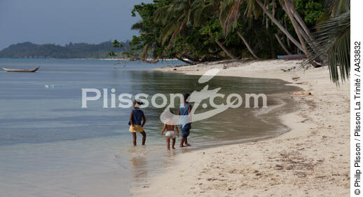 Ile Sainte-Marie, Madagascar - © Philip Plisson / Plisson La Trinité / AA33832 - Nos reportages photos - Enfant