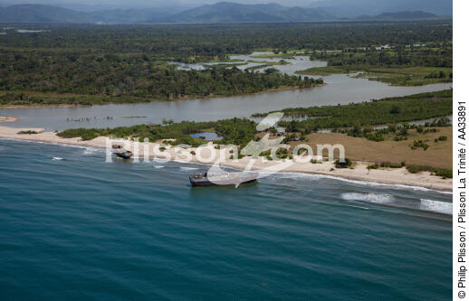 Helandranon Antongila bay, Madagascar. - © Philip Plisson / Plisson La Trinité / AA33891 - Photo Galleries - Shipwreck