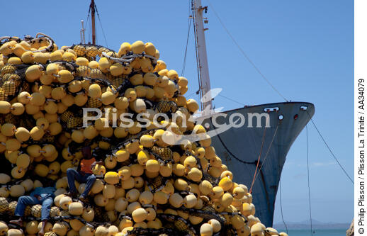 Diégo-Suarez - © Philip Plisson / Plisson La Trinité / AA34079 - Photo Galleries - Shipyards