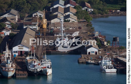 Diégo-Suarez - © Philip Plisson / Plisson La Trinité / AA34096 - Nos reportages photos - Chantier naval