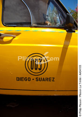 Diégo-Suarez - © Philip Plisson / Plisson La Trinité / AA34103 - Photo Galleries - Taxi