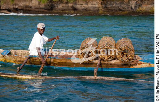 Nosy-Be - © Philip Plisson / Plisson La Trinité / AA34170 - Photo Galleries - Rowing boat